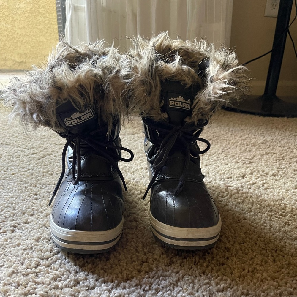 Polar Snow Boots size 9
